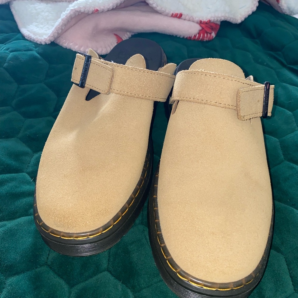 Dr. Martens Carlson Mules | Size 8 Men / 9 Women | NEW